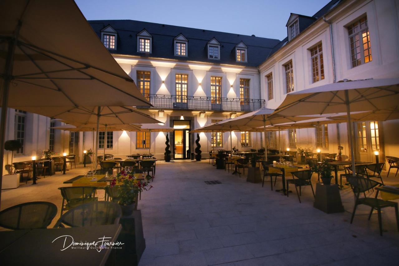 Готель Le Castel D'Alti Bagneres-de-Luchon Екстер'єр фото